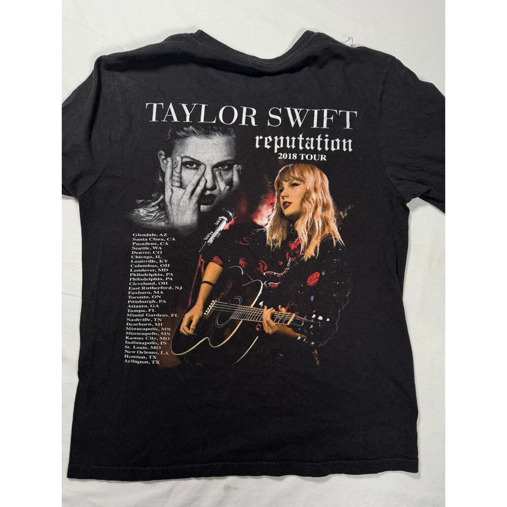 Taylor Swift Reputation Tour 2018 Rare Stadium T Shirt Size SMALL - Picture 4 of 10